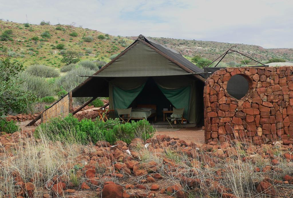 דמראלנד Etendeka Mountain Camp חדר תמונה