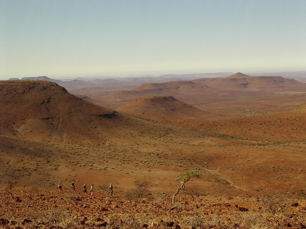 דמראלנד Etendeka Mountain Camp מראה חיצוני תמונה