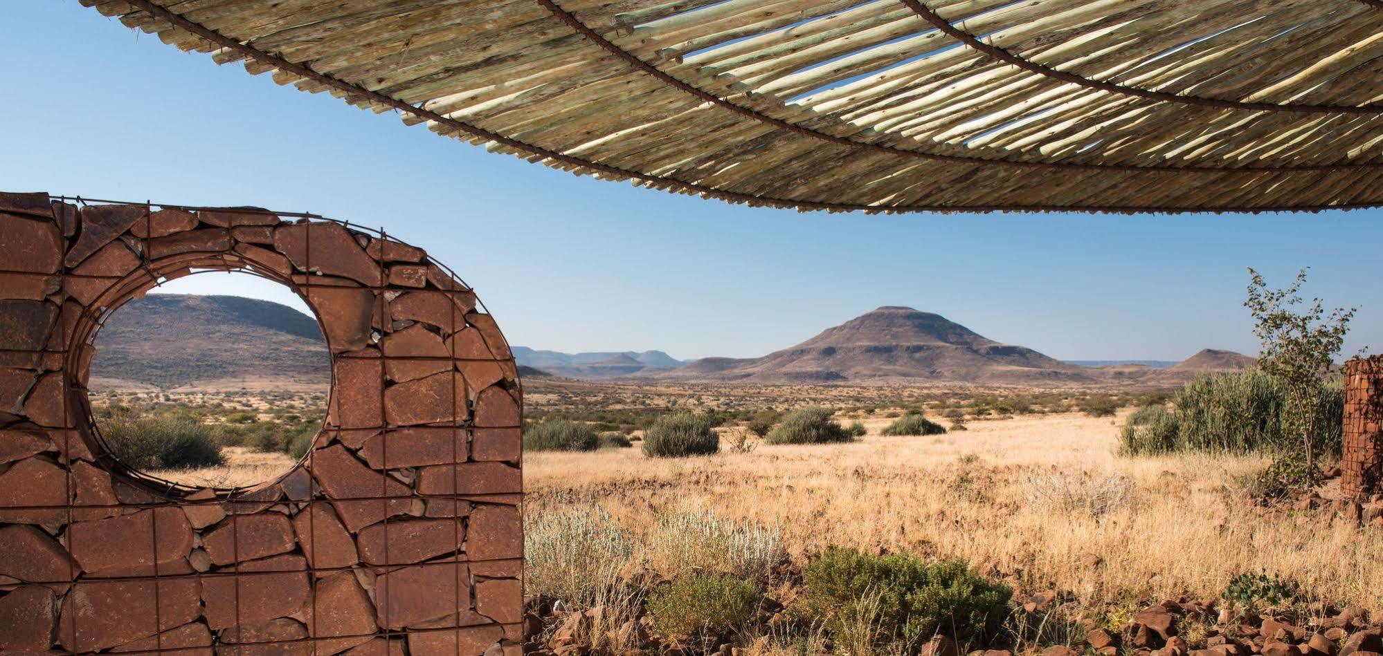 דמראלנד Etendeka Mountain Camp מראה חיצוני תמונה